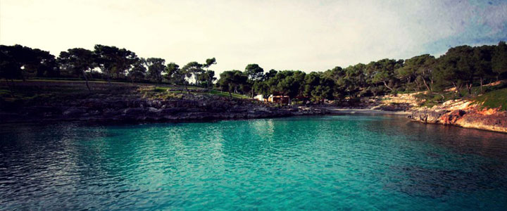 pescaturismomallorca.com excursiones en barco Cala Mitjana Portocolom Mallorca